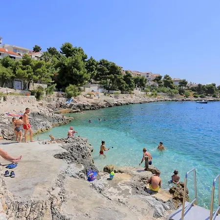 Apartment Apartments By The Sea Rastici, Ciovo - 5234
