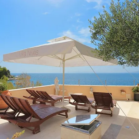 Apartment Apartments By The Sea Rastici, Ciovo - 5234 *